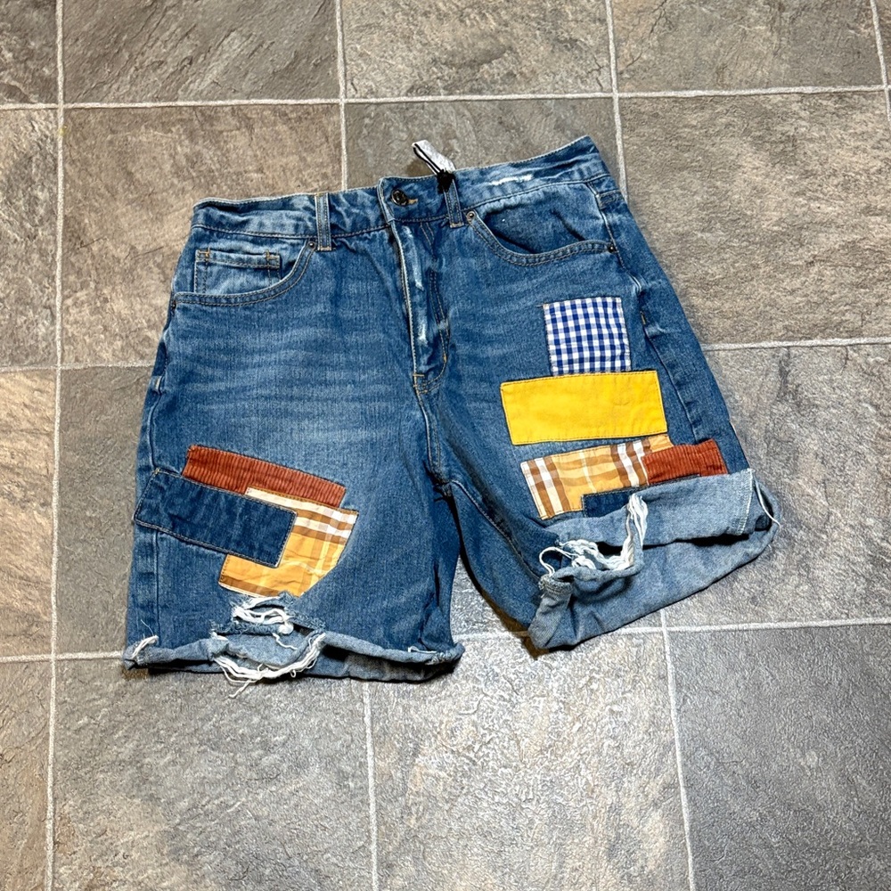 Shorts Forever 21 Stylish Patchwork Denim for women’s